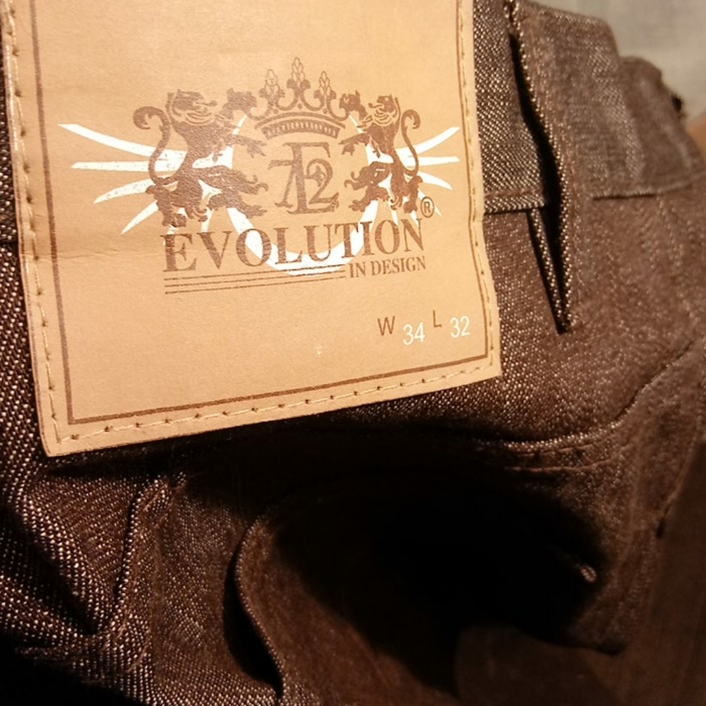 EVOLUTION straight fit like new brown jeans